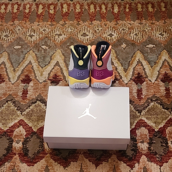 Wmns Air Jordan 9 Retro Change The World